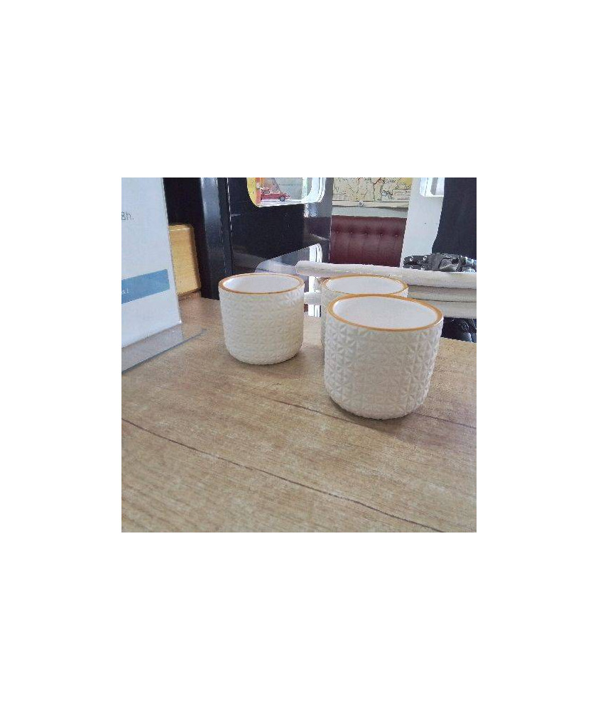 3 BOUGEOIRS 