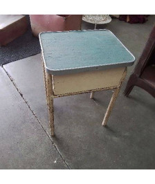 TABLE FORMICA