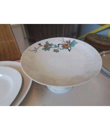 PLAT EN PORCELAINE 