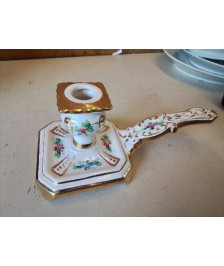 BOUGEOIRE EN PORCELAINE