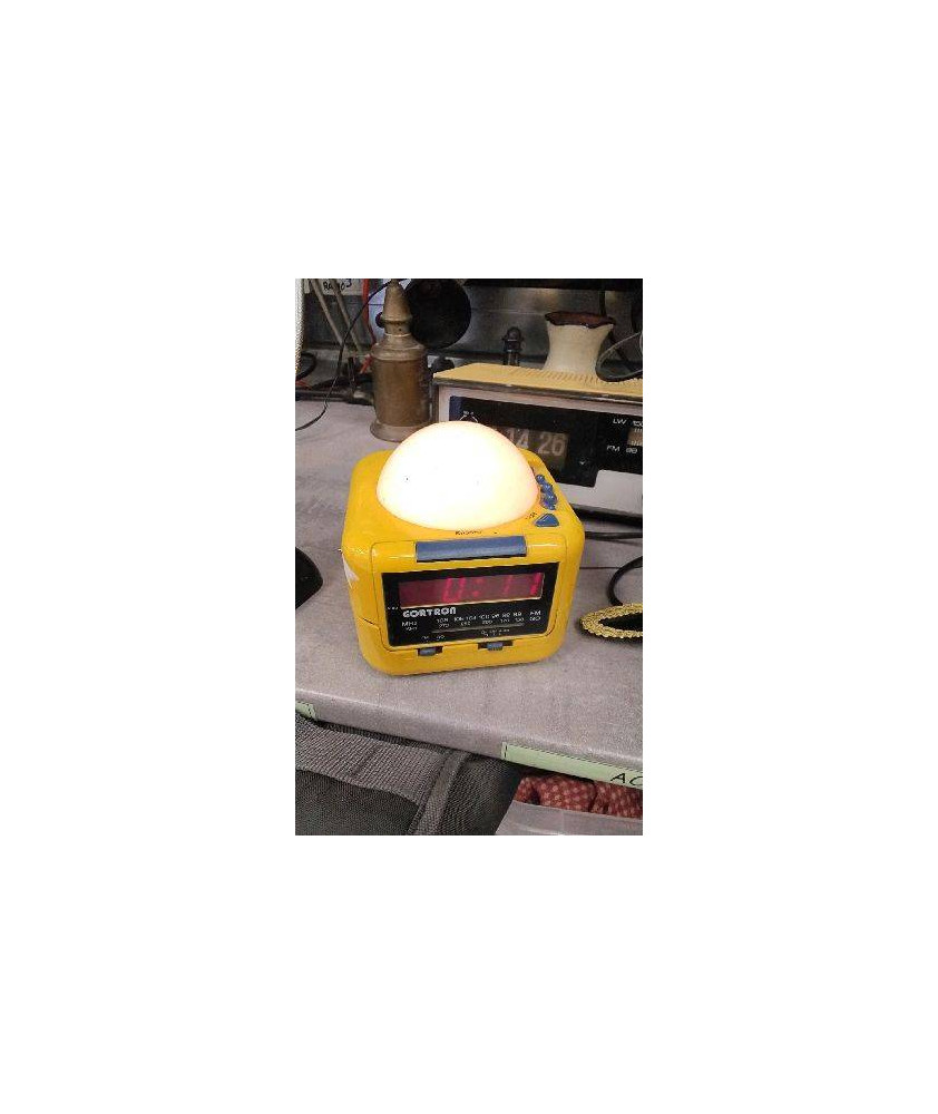 RADIO REVEIL CUBE JAUNE AVEC VEILLEUSE GORTRON 