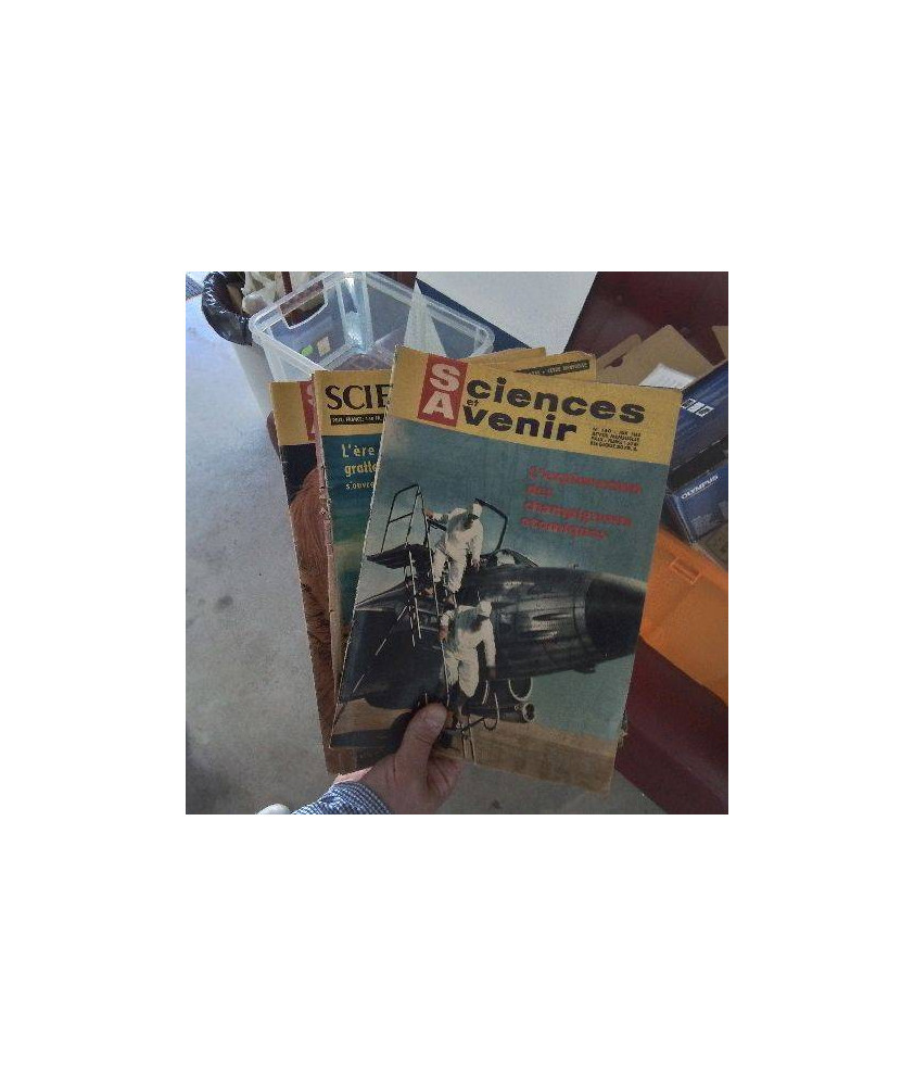MAGAZINE 