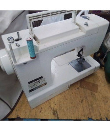 MACHINE A COUDRE