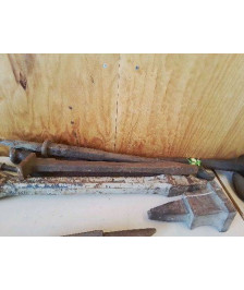 GROS OUTILS DE JARDINAGE 