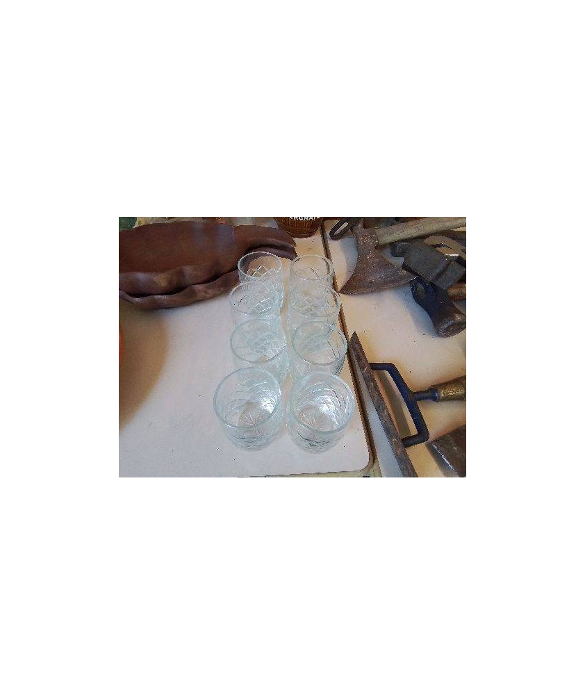 LOT DE 8 VERRES 