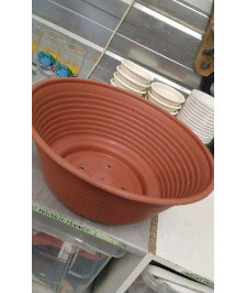 POT PLASTIQUE MARRON GM 