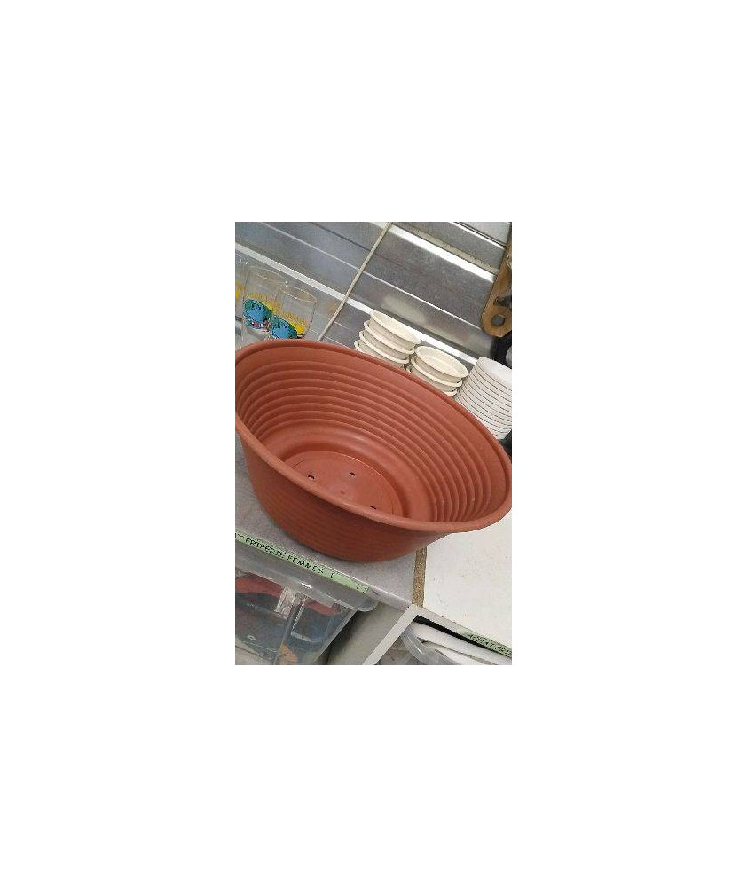 POT PLASTIQUE MARRON GM 