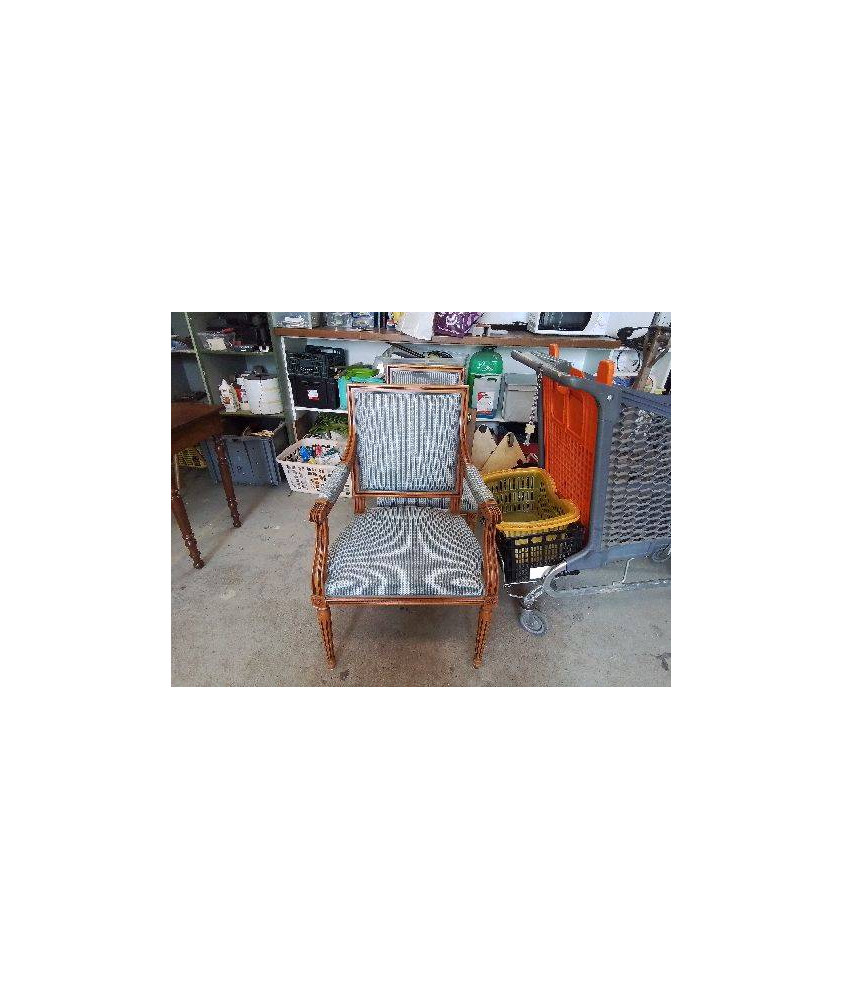 FAUTEUIL TAPISSÉE BLEU 