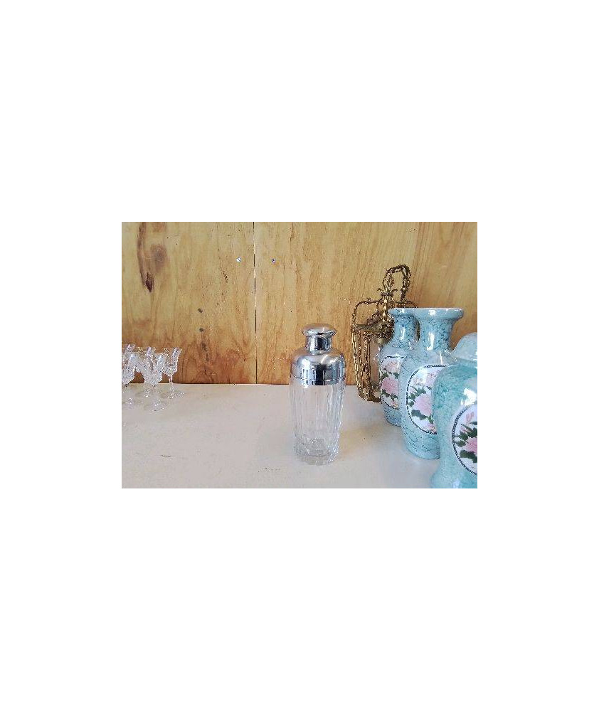 SHAKER 