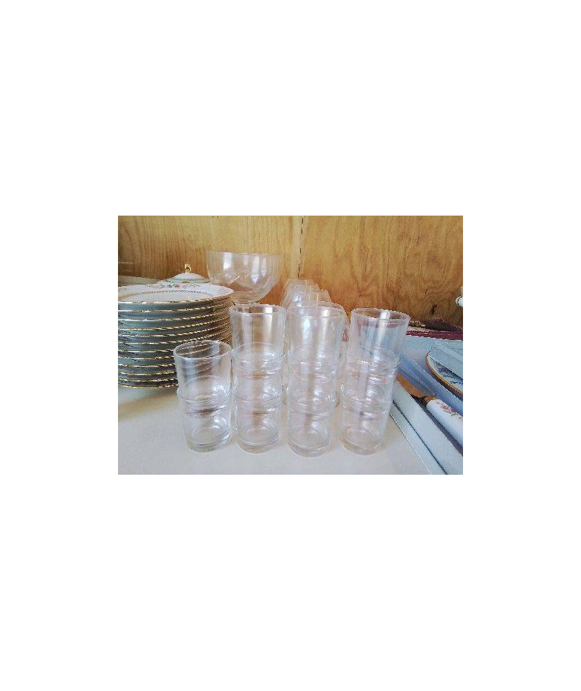 LOT DE 8 VERRE À SHOT 