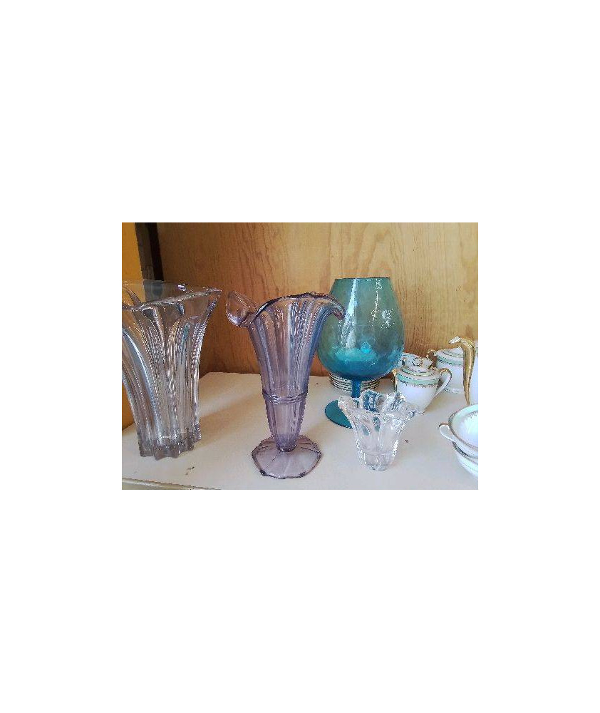 VASE EN VERRE VIOLET