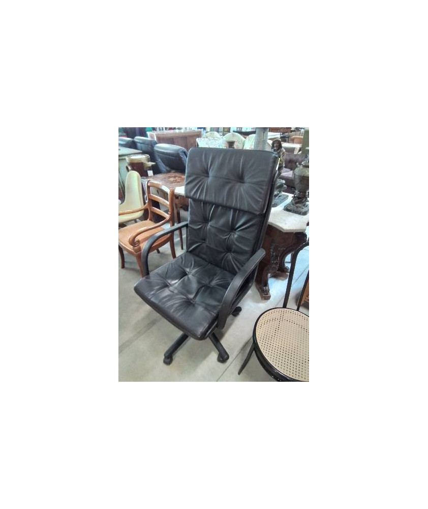 FAUTEUIL DE BUREAU A ROULETTES RÉSINE ET CUIR NOIR