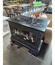 BUFFET STYLE ASIATIQUE BOIS NOIR LAQUÉ DÉCOR NACRE AUX GEISHAS