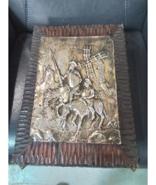 COFFRET BOIS ET LAITON REPOUSSÉ DON QUICHOTTE