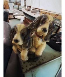 CÉRAMIQUE AUX DEUX CHIENS DANS LE PANIER EN L\'ÉTAT 