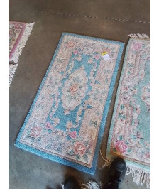 TAPIS LAINE FAIG MAIN BLEU ROSE ECRU 128X70CM