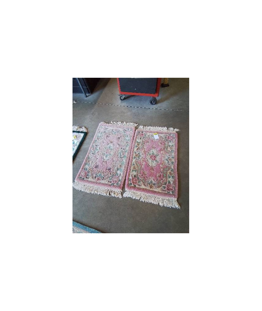 TAPIS LAINE FAIT MAIN ROSE ECRU BLEU 88X59CM
