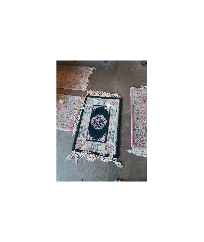 TAPIS LAINE FAIT MAIN VERT ECRU ROSE 88X60CM