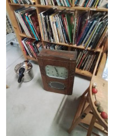 CARILLON VEDETTE BOIS GRAVÉ ANNÉES 40 