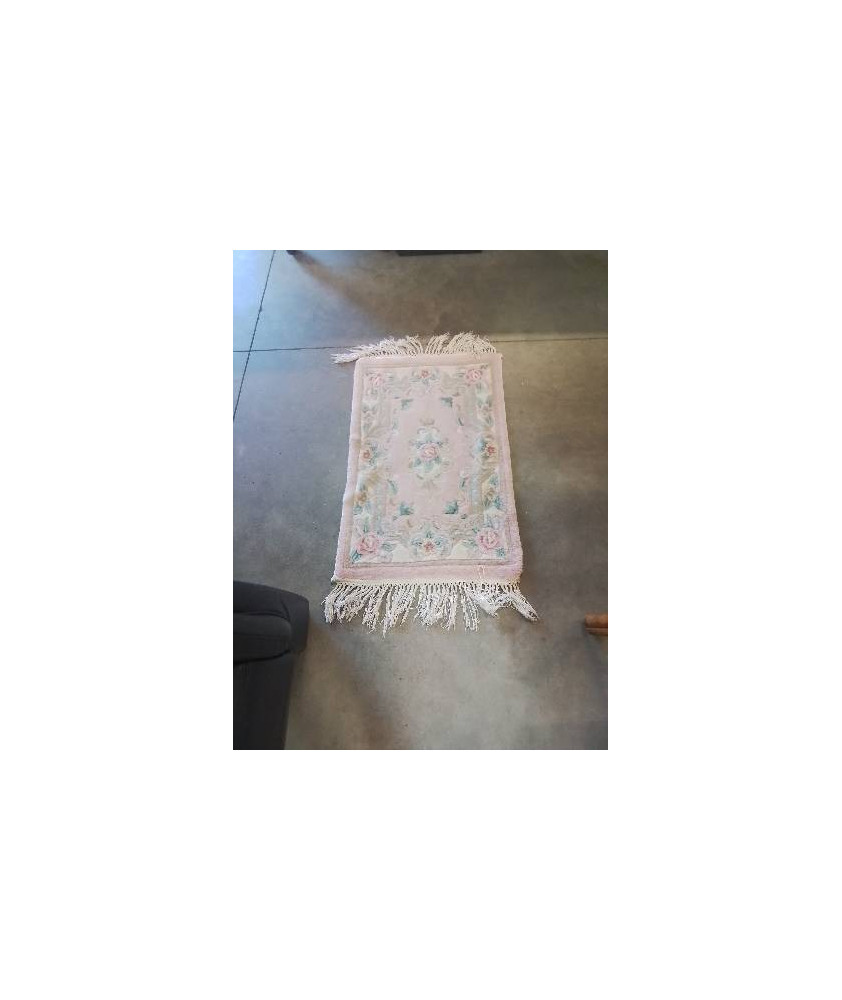 TAPIS LAINE FAIT MAIN ROSE BLEU ECRU 94X60CM