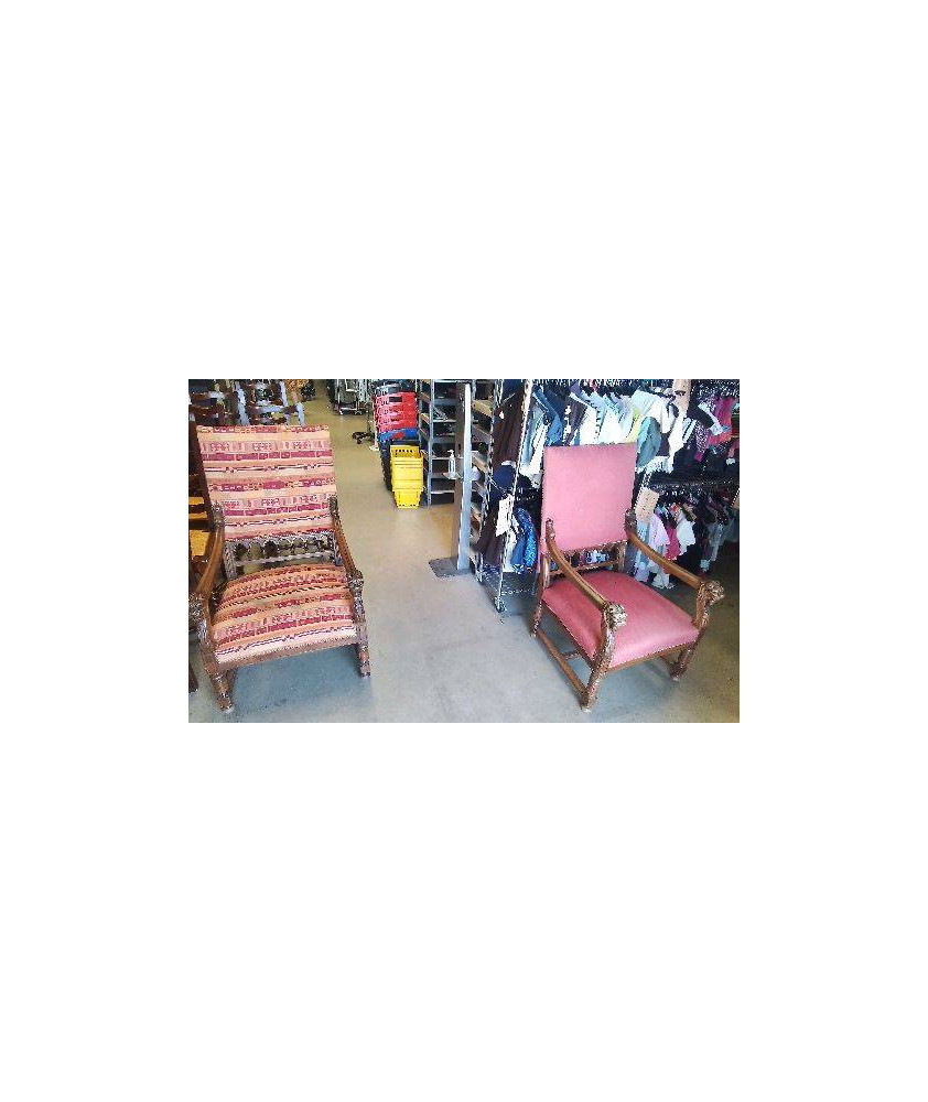 FAUTEUIL BOIS TISSU ACCOUDOIRS TETE DE LION 