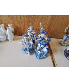FIGURINE ASIATIQUE 