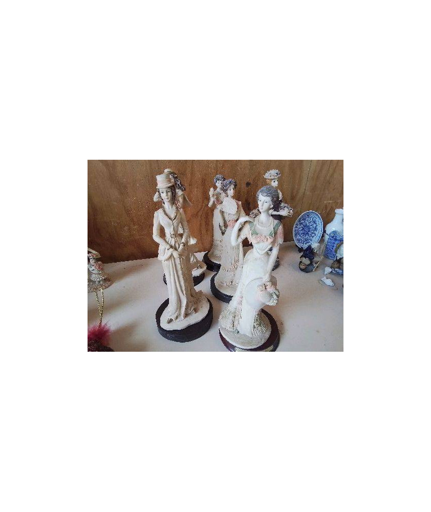 FIGURINE EN RESINE 