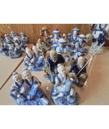 FIGURINE ASIATIQUE
