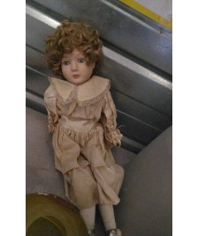 POUPEE DE COLLECTION 