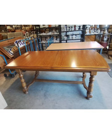 TABLE RECTANGULAIRE A ENTRETOISE PIEDS TOURNÉS 2 RALLONGES DE 40 CM