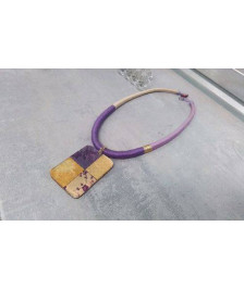 COLLIER 