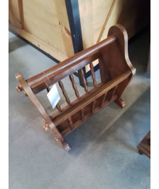 PORTE REVUES BOIS A BARREAUX 