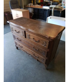 COMMODE 4 TIROIRS PLATEAU CHANTOURNÉ STYLE RÉGENCE COQUILLE 
