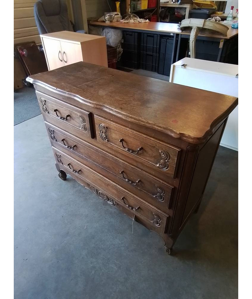 COMMODE 4 TIROIRS PLATEAU CHANTOURNÉ STYLE RÉGENCE COQUILLE 
