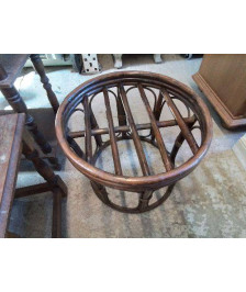 TABOURET EN ROTIN