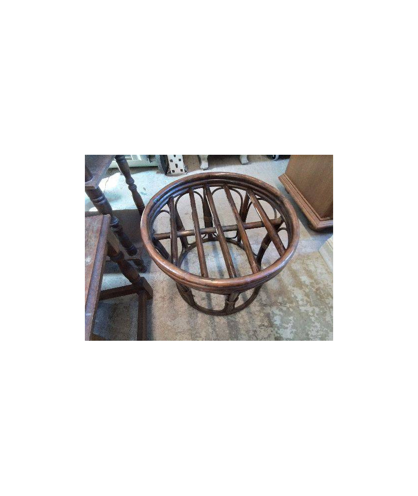 TABOURET EN ROTIN