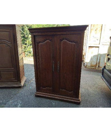 ARMOIRE 