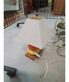 LAMPE GALETS CÉRAMIQUE JAUNE ORANGE SOCLE BOIS CLAIR AJ ECRU