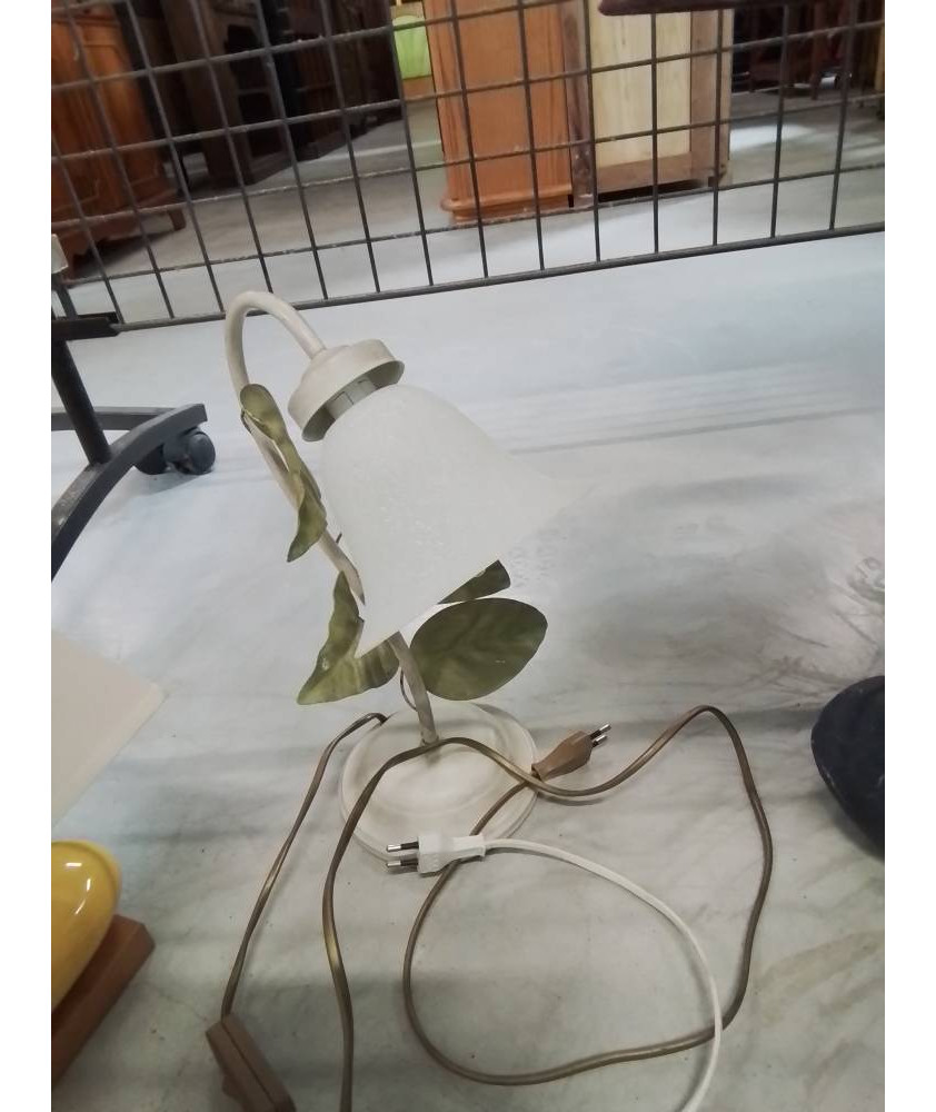 LAMPE MÉTAL ECRJ AUX FEUILLES AJ VERRE