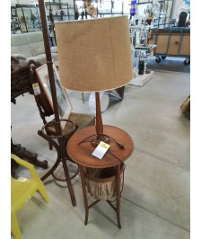 LAMPE TRAVAILLEUSE BOIS CLAIR ET TISSU AJ OCRE ANNÉES 50