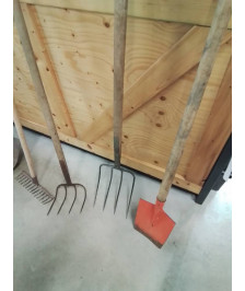 FOURCHE A FUMIER  4 DENTS
