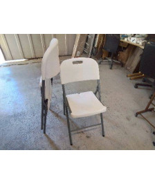 CHAISE BLANCHE PLIANTE 