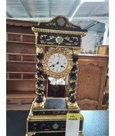 PENDULE PORTIQUE BOIS NOIR TORSADÉ A INCRUSTATION DE LAITON FIN XIXE EN L\'ÉTAT