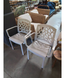PAIRE DE CHAISES DE JARDIN RÉSINE TAUPE DOSSIER AJOURÉ GROSFILLEX 