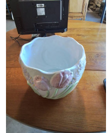 CACHE POT ROND CÉRAMIQUE ECRU AUX FLEURS 