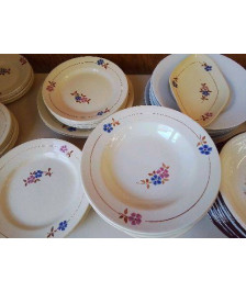 LOT DE 6 ASSIETTES MOTIF FLORAL 