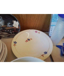 PLAT MOTIF FLORAL 