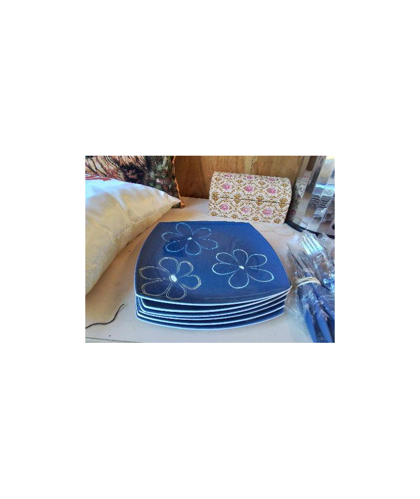 LOT DE 6 ASSIETTES BLEU MOTIF FLORAL 