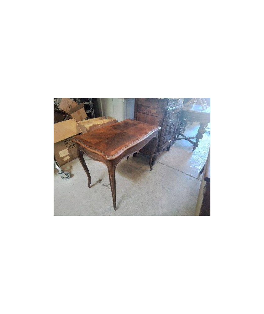 PETITE TABLE 