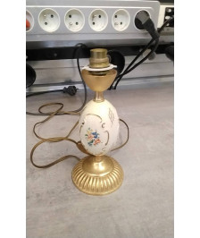 PIED DE LAMPE